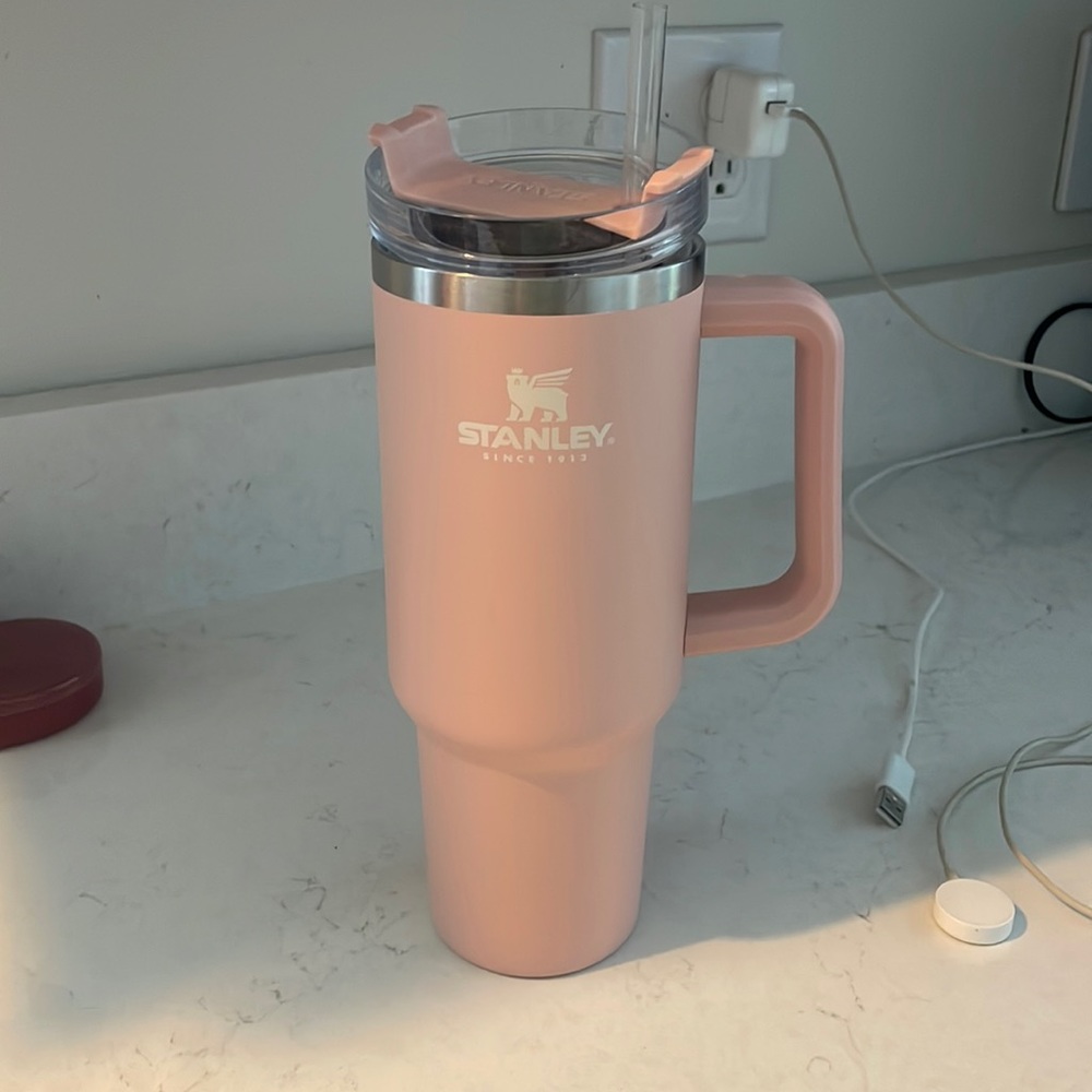 Stanley 40 oz quencher